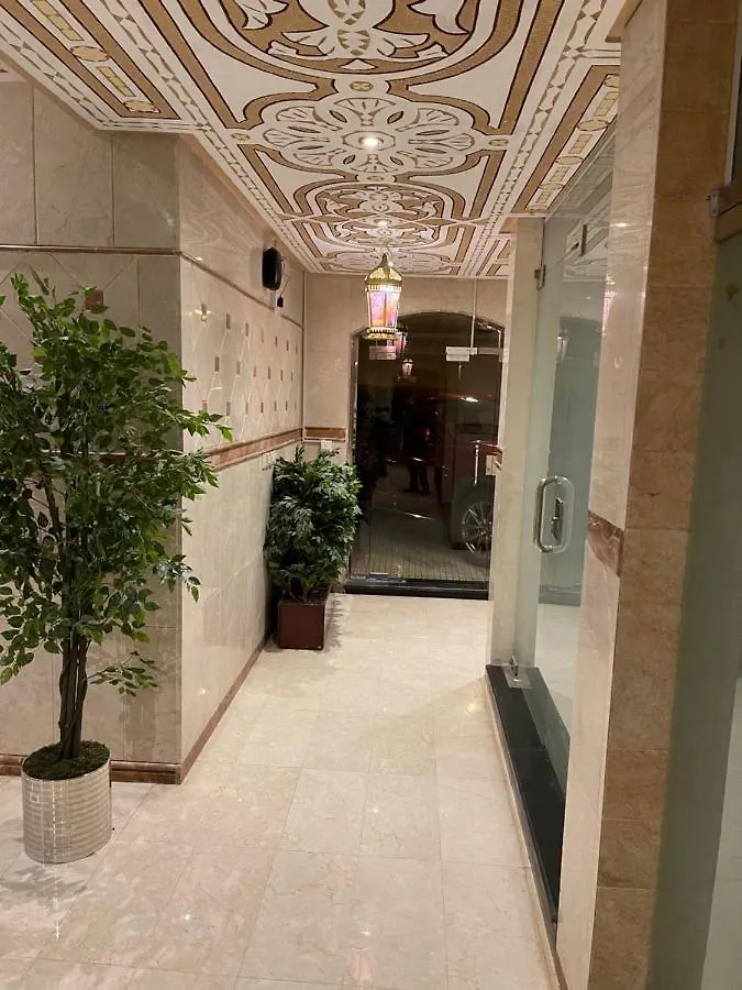 ג'דה White Apartment