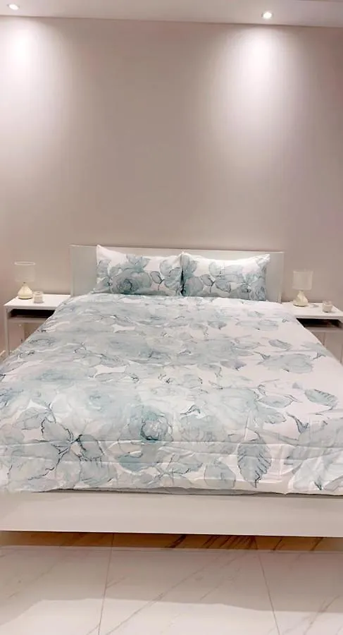 White Apartment Jeddah Saudi Arabia