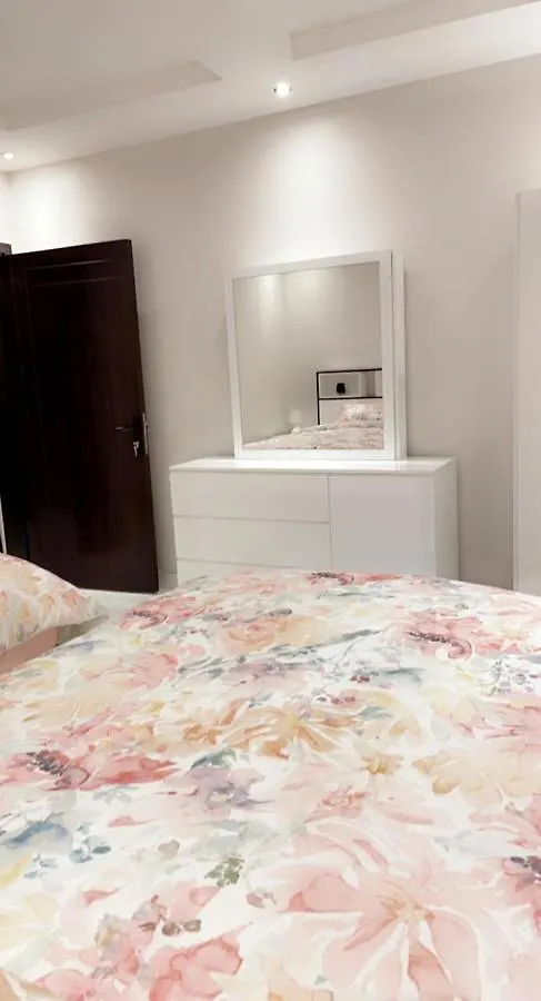 White Apartment DDjeddah
