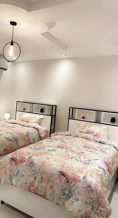 White Apartment DDjeddah 0*, Djeddah